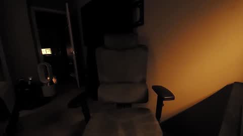 Snapshot of hardswtch chatting on 09.18.25 Tom online show from 09.18.25
