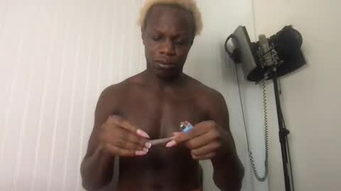 Hardy Lamour online show from 12.14.25