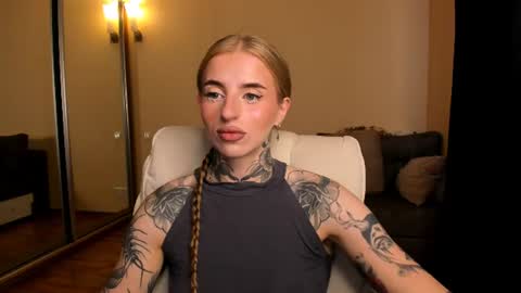 Snapshot of harley_kimm chatting on 08.04.26 Julia online show from 08.04.26