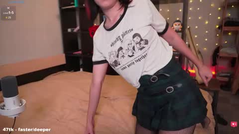 Snapshot of harleyspy chatting on 11.21.25 HarleyJeffrey online show from 11.21.25