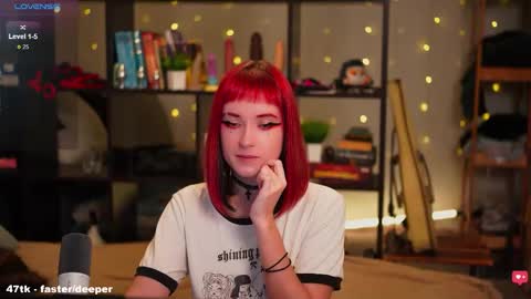 Snapshot of harleyspy chatting on 12.16.25 HarleyJeffrey online show from 12.16.25