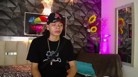 Snapshot of harry_jhonsonn chatting on 12.28.24 Harry online show from 12.28.24