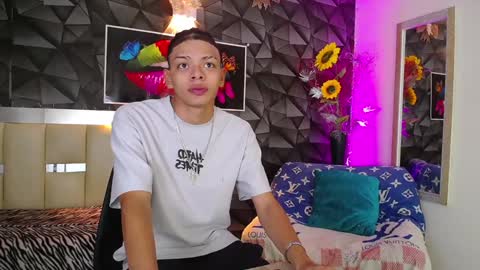 Snapshot of harry_jhonsonn chatting on 01.04.25 Harry online show from 01.04.25