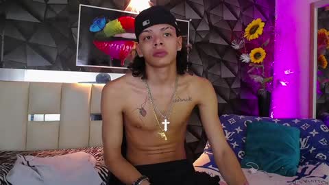 Snapshot of harry_jhonsonn chatting on 01.04.25 Harry online show from 01.04.25