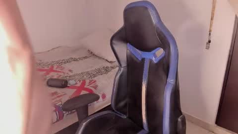 Snapshot of harry_p01 chatting on 02.11.26 harry_p01 online show from 02.11.26