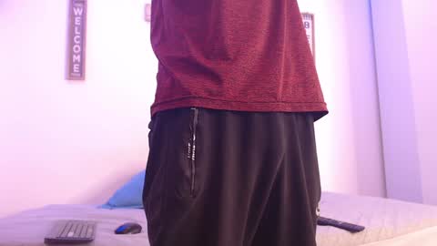 Snapshot of harrythomson1 chatting on 12.26.24 harry thomson online show from 12.26.24