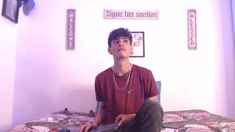 Snapshot of harrythomson1 chatting on 01.11.25 harry thomson online show from 01.11.25