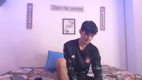 Snapshot of harrythomson1 chatting on 01.13.25 harry thomson online show from 01.13.25