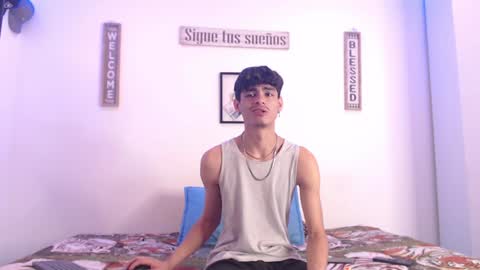 Snapshot of harrythomson1 chatting on 01.14.25 harry thomson online show from 01.14.25