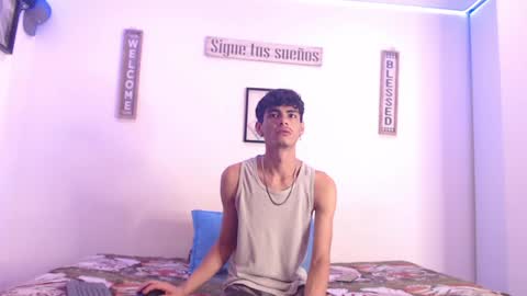 Snapshot of harrythomson1 chatting on 01.21.25 harry thomson online show from 01.21.25