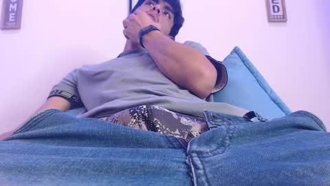 Snapshot of harrythomson1 chatting on 02.16.25 harry thomson online show from 02.16.25