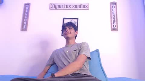 Snapshot of harrythomson1 chatting on 03.08.25 harry thomson online show from 03.08.25