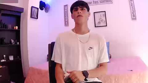 Snapshot of harrythomson1 chatting on 09.09.25 harry thomson online show from 09.09.25