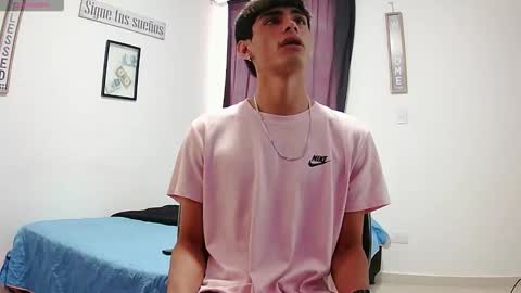 Snapshot of harrythomson1 chatting on 10.12.25 harry thomson online show from 10.12.25