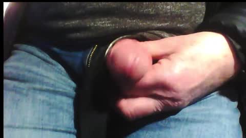 Snapshot of hartwichser1 chatting on 01.12.25 hot n  nasty online show from 01.12.25