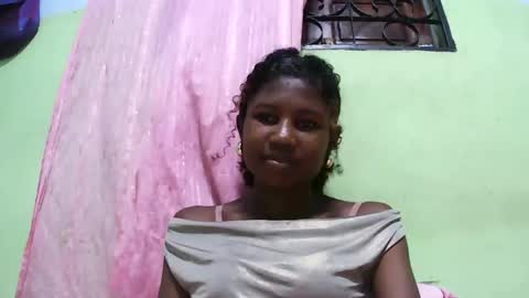 Snapshot of hasleyinah chatting on 01.05.26 hasleyinah online show from 01.05.26