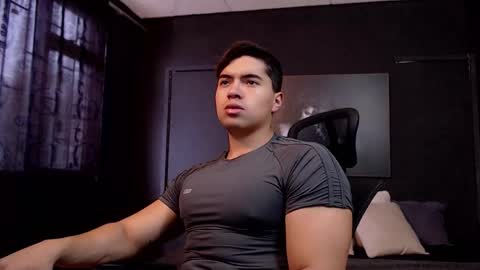 Snapshot of hat_guy01 chatting on 03.09.26 hat_guy01 online show from 03.09.26