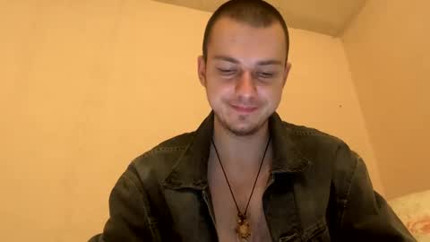 Snapshot of hattydee chatting on 12.04.24 dee online show from 12.04.24