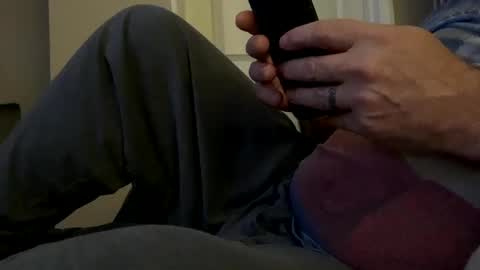 Snapshot of hawks2113 chatting on 01.12.25 hawks2113 online show from 01.12.25