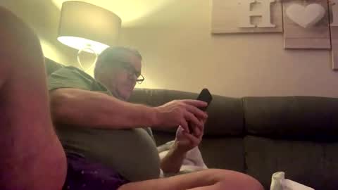 Snapshot of hawks2113 chatting on 02.17.25 hawks2113 online show from 02.17.25