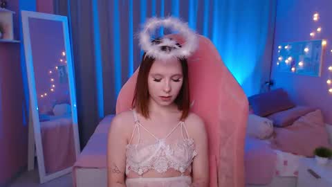 Mia online show from 02.19.26