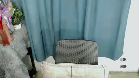 Snapshot of haylee_slut chatting on 02.19.26 haylee online show from 02.19.26