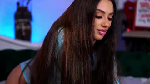 Snapshot of hayliemilf chatting on 06.25.26 Haylie online show from 06.25.26