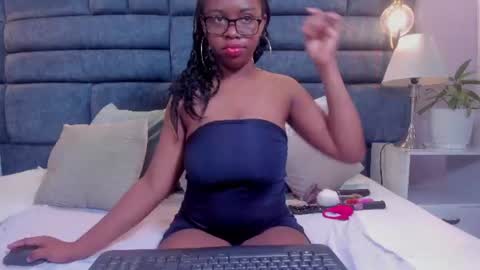 hazel_lanee online show from 06.26.26