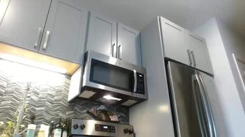 Hazel online show from 01.04.25