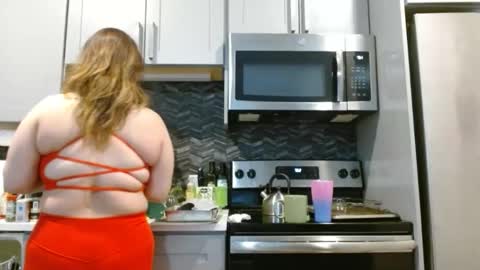 Hazel online show from 02.11.25