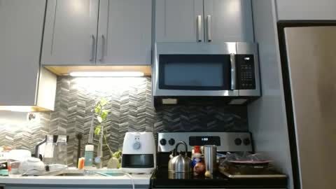 Hazel online show from 02.14.25