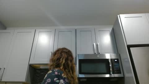 Hazel online show from 02.22.25