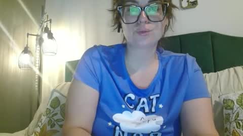 Hazel online show from 04.01.26