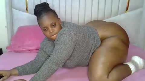 Snapshot of hazel_spanky chatting on 01.07.25 hazel_spanky online show from 01.07.25