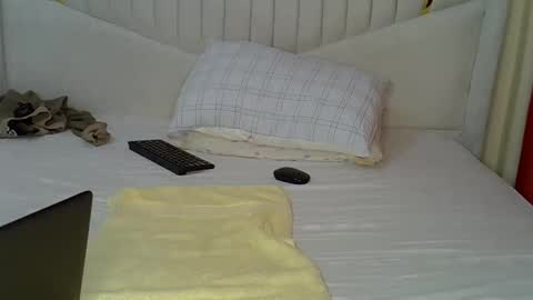 Snapshot of hazel_spanky chatting on 01.14.25 hazel_spanky online show from 01.14.25