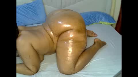 Snapshot of hazel_spanky chatting on 03.05.25 hazel_spanky online show from 03.05.25