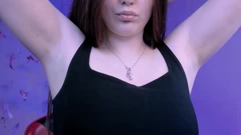 Hazel online show from 05.04.26
