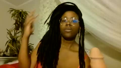 Snapshot of hazelhanes chatting on 01.10.26 Hazel Hanes online show from 01.10.26