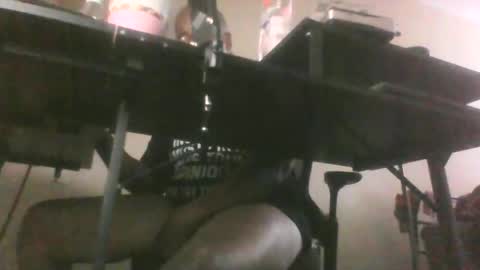 Snapshot of hb1121 chatting on 10.16.25 Popcorn online show from 10.16.25