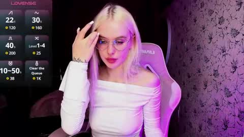 Valeria online show from 02.12.25