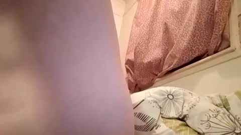 Snapshot of heardinio5 chatting on 01.12.25 heardinio5 online show from 01.12.25