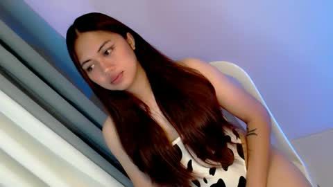 Snapshot of heart_of_asia chatting on 10.01.25 Yoshin online show from 10.01.25