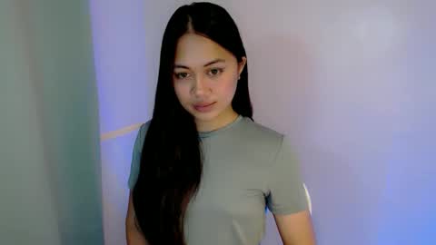 Snapshot of heart_of_asia chatting on 11.21.25 Yoshin online show from 11.21.25