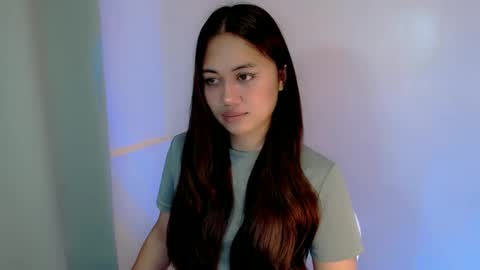 Snapshot of heart_of_asia chatting on 12.19.25 Yoshin online show from 12.19.25