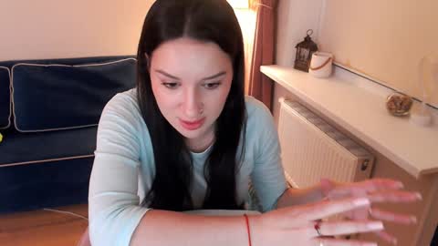 Snapshot of heaven_chloe chatting on 12.03.24 Heaven girl online show from 12.03.24