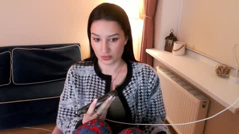 Snapshot of heaven_chloe chatting on 12.05.24 Heaven girl online show from 12.05.24