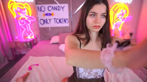 heavenelle online show from 11.02.25