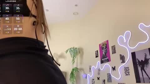 heavenmoth online show from 03.15.26