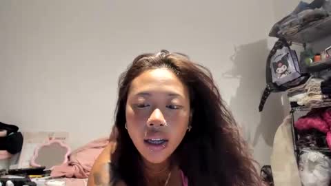 Snapshot of heavenngirlyy444 chatting on 01.29.25 Heaven online show from 01.29.25