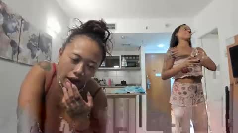 Snapshot of heavenngirlyy444 chatting on 02.10.25 Heaven online show from 02.10.25